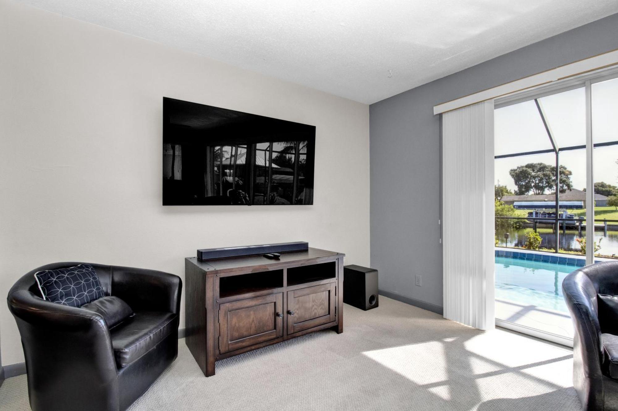Pet Friendly Canal Front 3-Bedroom Grand Villa With Pool, Linai And Dock 夏洛特港 外观 照片