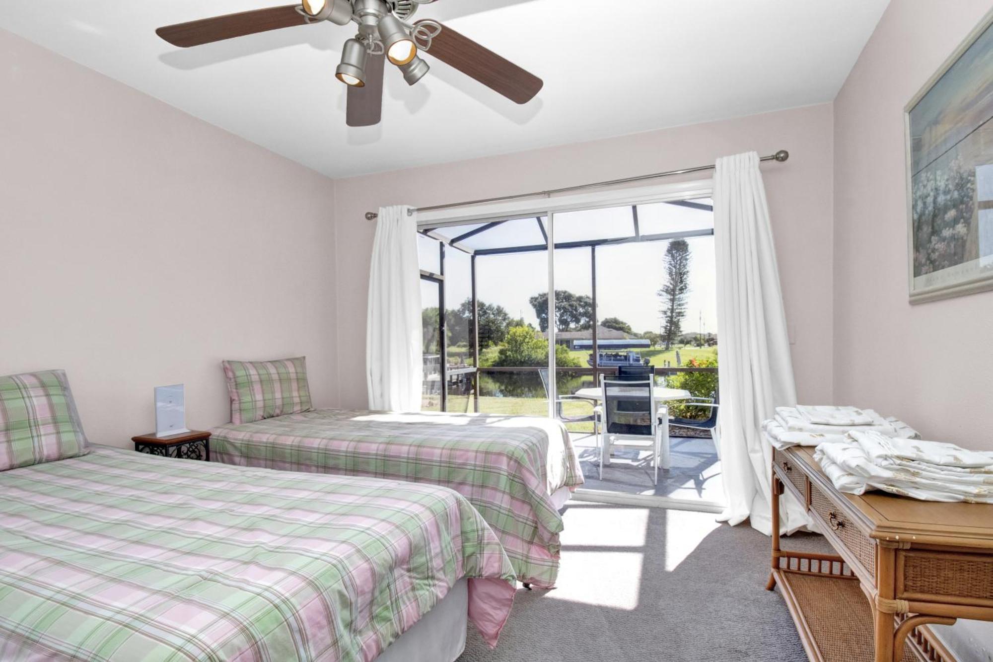Pet Friendly Canal Front 3-Bedroom Grand Villa With Pool, Linai And Dock 夏洛特港 外观 照片